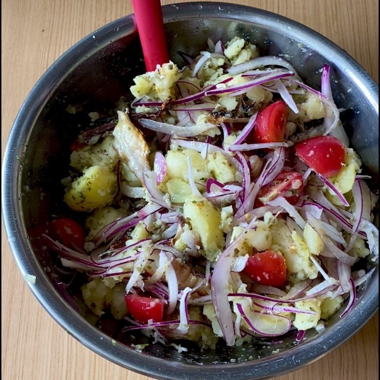 おしゃれポテトサラダ | アジの一夜干しと紫玉ねぎとプチトマト-2