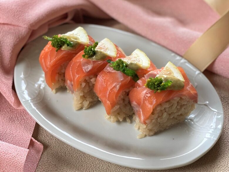 salmon-pressed-sushi-black-vinegar-1