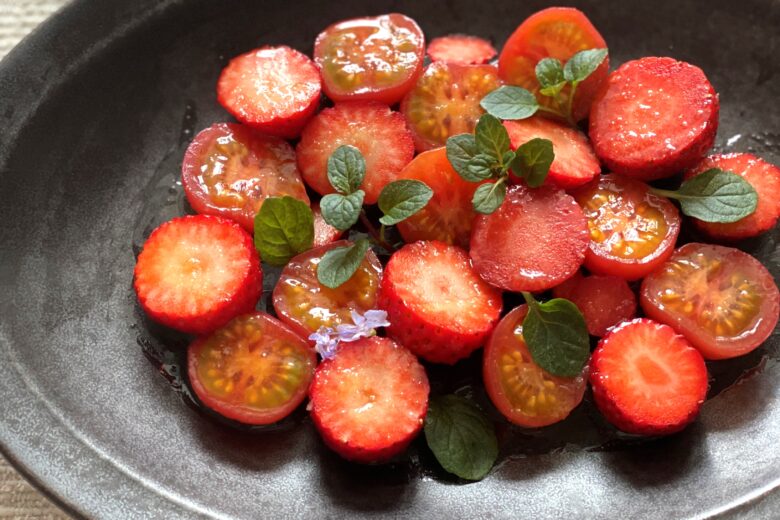 赤のフルーツサラダ | 苺とプチトマトのハニーマリネのレシピ-1